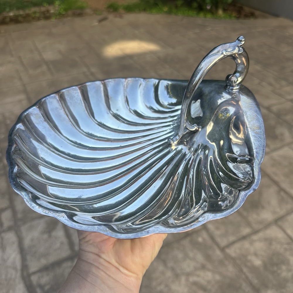 Vintage Apollo EPC Bernard Rice's Sons 4 Footed Clamshell Candy Dish #5437